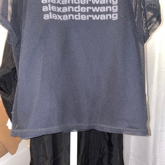 AUTHENTIC Alexander Wang Stacked Logo Mesh Tee - Picture 12 of 16
